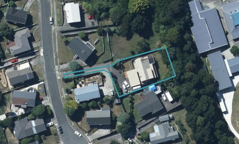 29 Thimble Lane, Whitby, Porirua - Carousel 1
