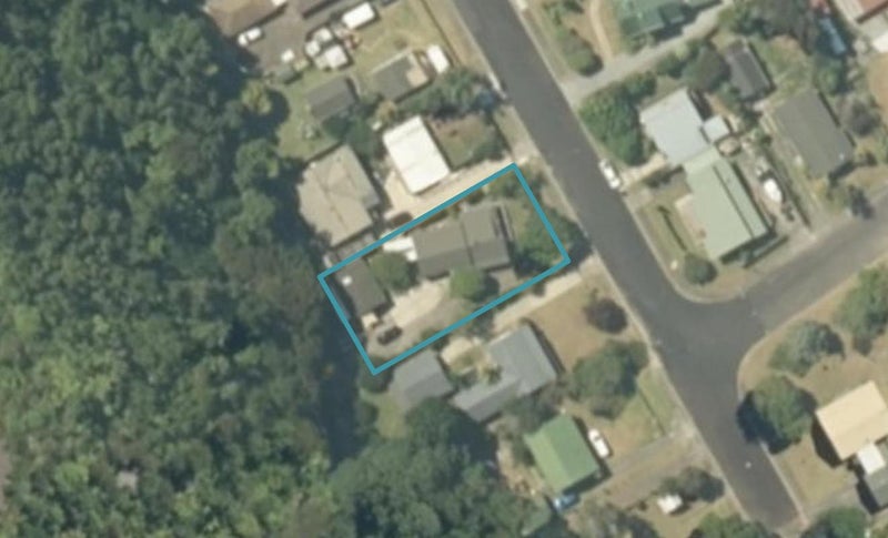 125 Park Avenue, Whangamata - Carousel 1