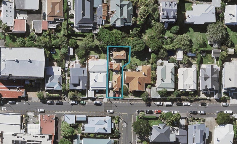 7 Rattray Street, Devonport, Auckland - Carousel 1