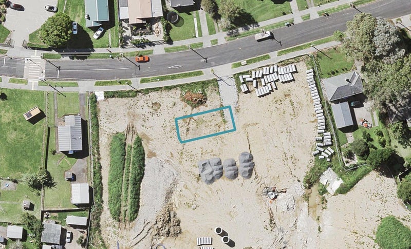 22 Marsics Street, Glen Innes, Auckland - Carousel 1