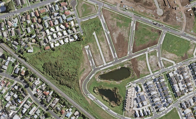4A/4 TAKANINI SCHOOL Road, Takanini, Takanini - Carousel 1