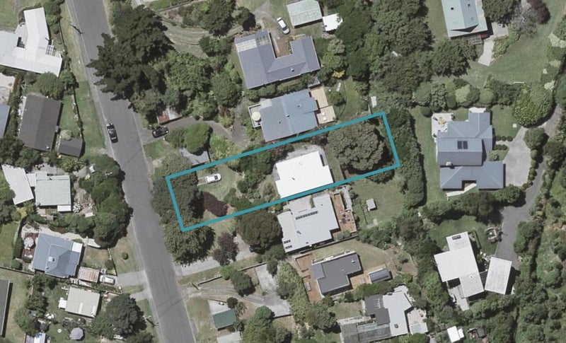 57 Tennis Court Road, Raumati South, Paraparaumu - Carousel 1