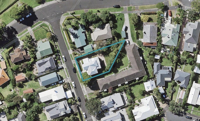 20 Cambria Road, Devonport, Auckland - Carousel 1