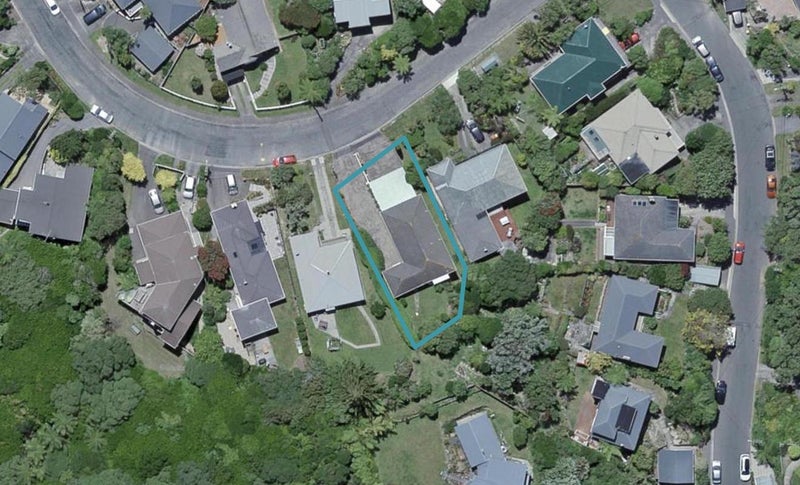 5 Huntleigh Park Way, Ngaio, Wellington - Carousel 1