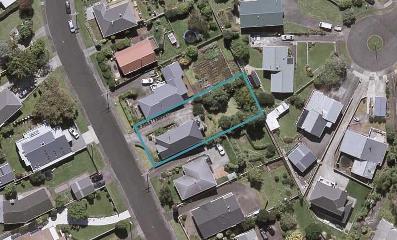 69 Queens Road, Glen Avon, New Plymouth - Carousel 1