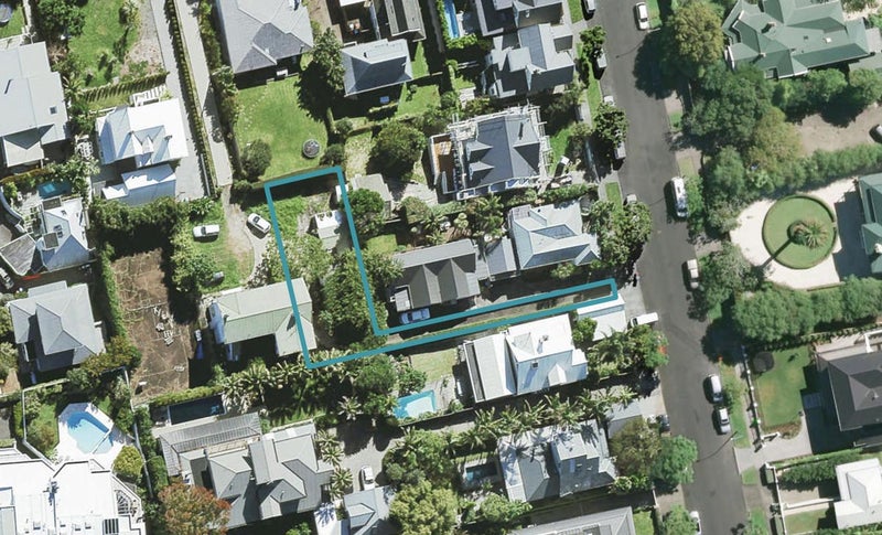 52 Hamilton Road, Herne Bay, Auckland - Carousel 1