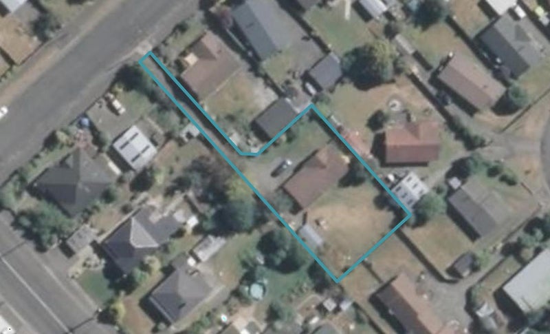 8 Brucefield Avenue, Netherby, Ashburton - Carousel 1