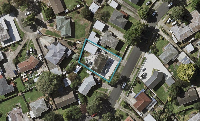 11 Almay Place, Clover Park, Auckland - Carousel 1
