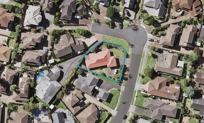 22 Britannia Place, Half Moon Bay, Auckland - Carousel 1