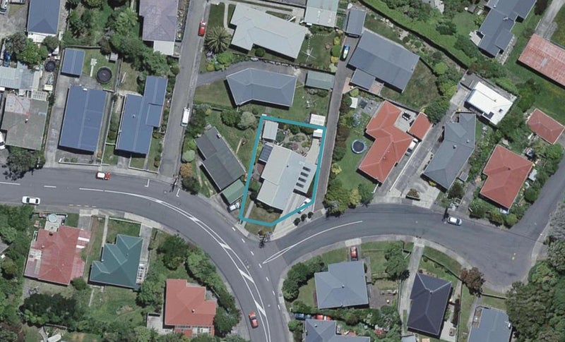 1 Jay Street, Paparangi, Wellington - Carousel 1
