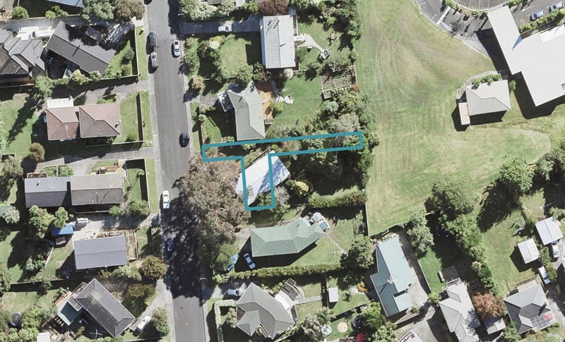 21B Acacia Road, Torbay, Auckland - Carousel 1