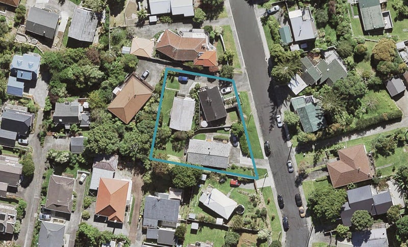 2/4 Glenwood Avenue, Birkenhead, Auckland - Carousel 1