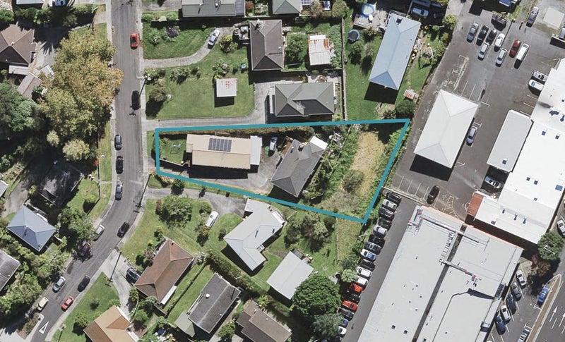 3/5 Sunnyfield Crescent, Glenfield, Auckland - Carousel 1