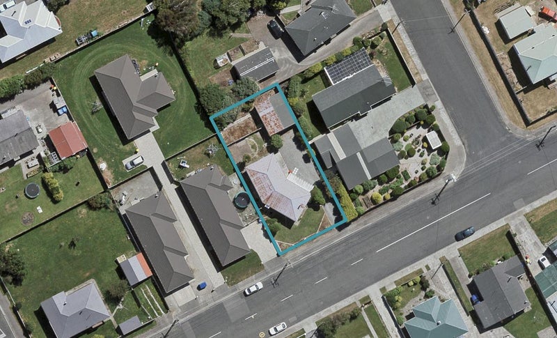 58 Avon Road, Clifton, Invercargill - Carousel 1