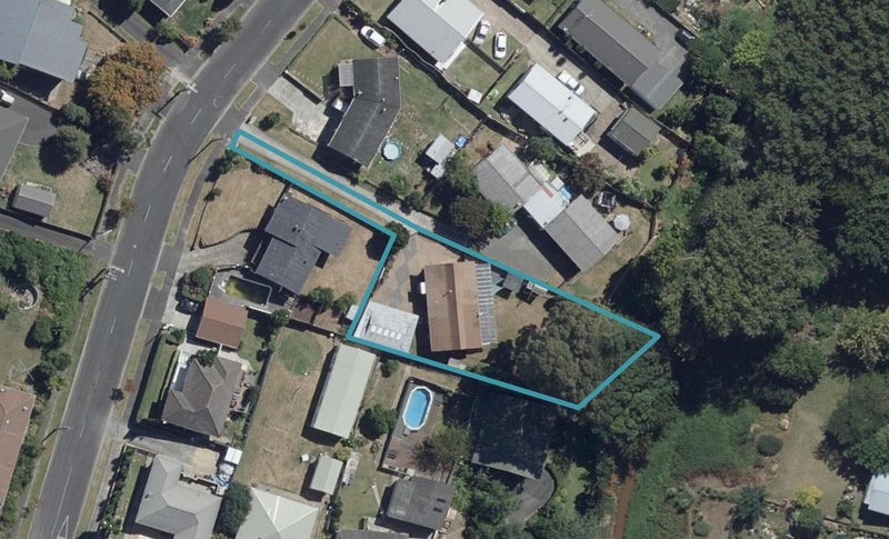 6 Ranui Street, Dinsdale, Hamilton - Carousel 1