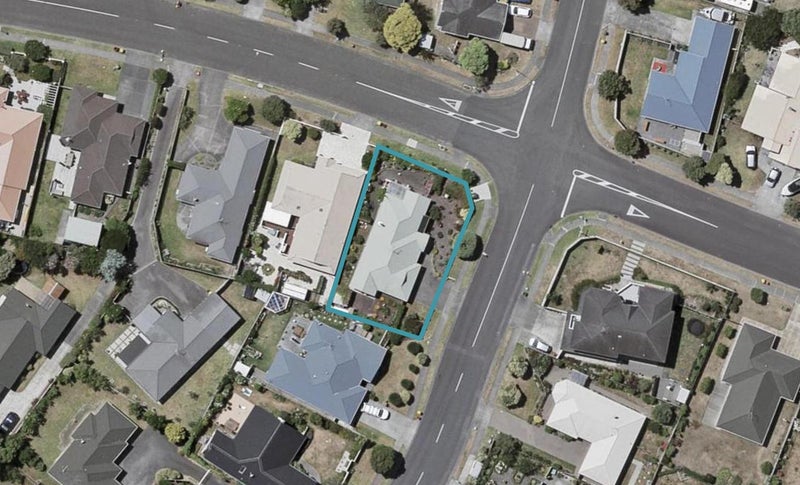 320 Manly Street, Paraparaumu Beach, Paraparaumu - Carousel 1
