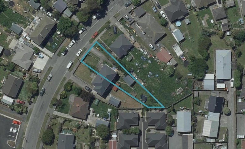 10 Rowcliffe Crescent, Avonside, Christchurch - Carousel 1
