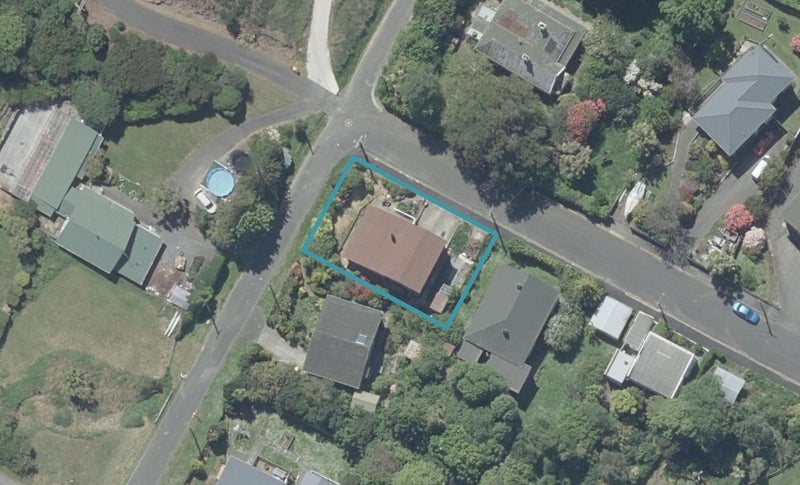 11 Moa Street, Saint Leonards, Dunedin - Carousel 1