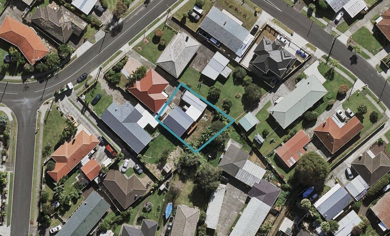 15A Buckingham Crescent, Manukau, Auckland - Carousel 1