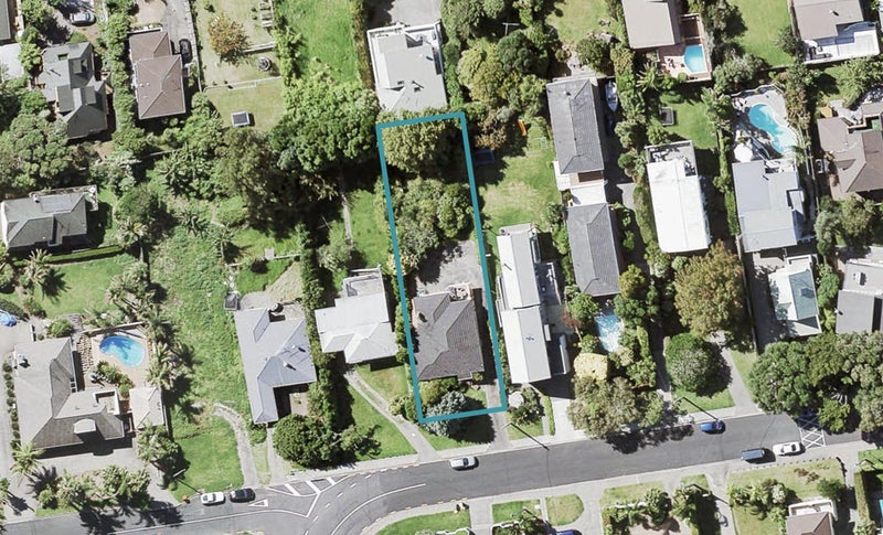 6 Garadice Road, Rothesay Bay, Auckland - Carousel 1