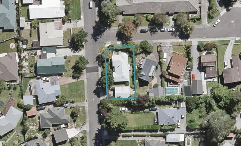 2 Johnswood Grove, Clouston Park, Upper Hutt - Carousel 1