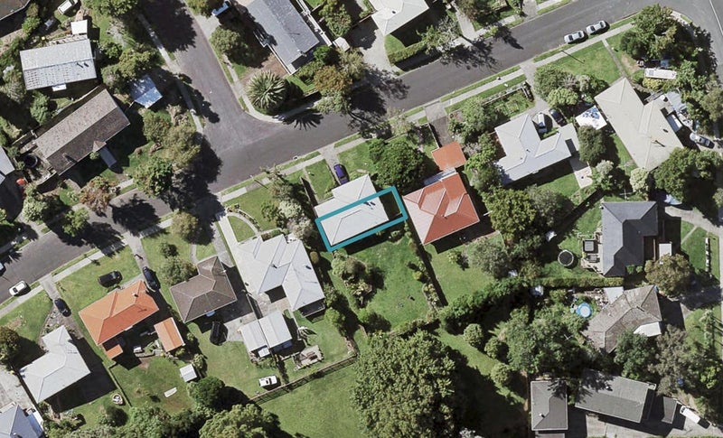 7B La Trobe Street, Pakuranga Heights, Auckland - Carousel 1