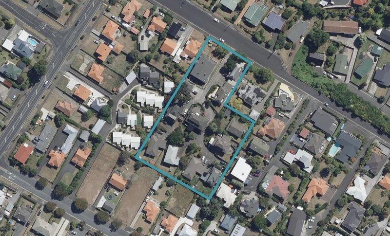 49F Carey Street, Maeroa, Hamilton - Carousel 1