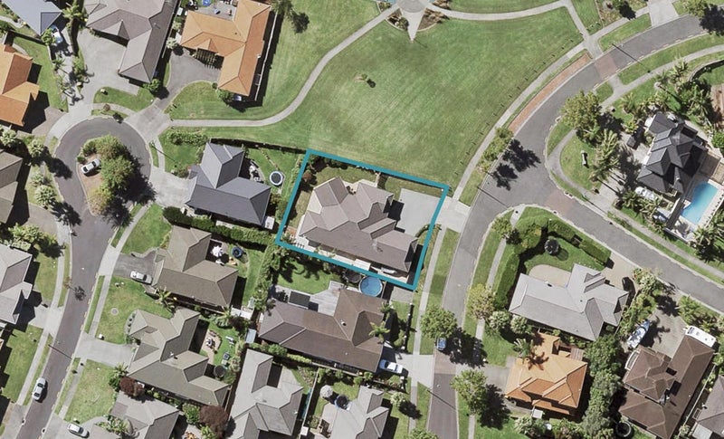 19 Dairyland Drive, East Tamaki Heights, Auckland - Carousel 1