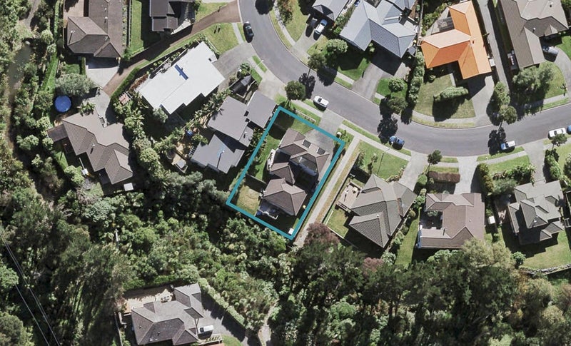 16 Admirals Court Drive, Greenhithe, Auckland - Carousel 1