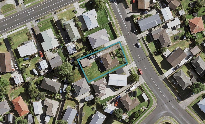 98 Maplesden Drive, Clendon Park, Auckland - Carousel 1