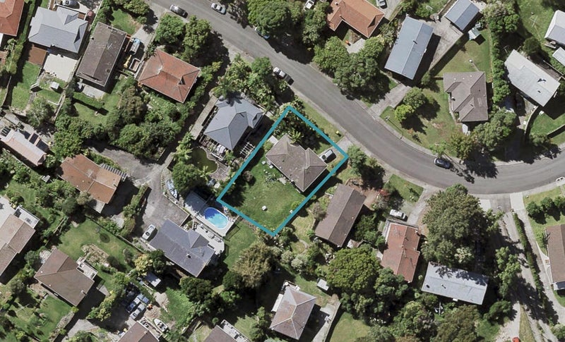 30 Regency Place, Sunnynook, Auckland - Carousel 1