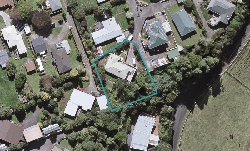 18J Saxton Road, Upper Vogeltown, New Plymouth - Carousel 1