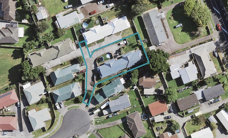 1/14 Nerissa Place, Randwick Park, Auckland - Carousel 1