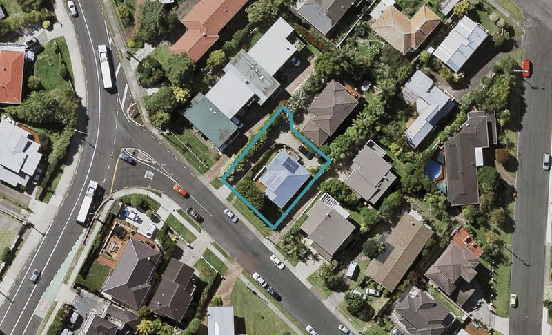 39 Quebec Road, Milford, Auckland - Carousel 1