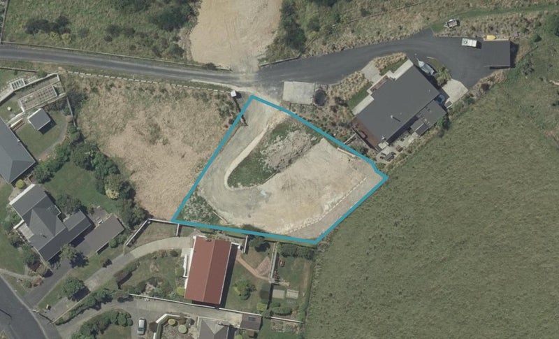 26D Bayne Terrace, Macandrew Bay, Dunedin - Carousel 1
