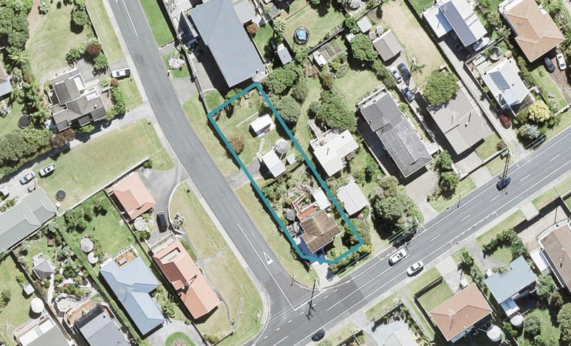 1346 Whangaparaoa Road, Army Bay, Whangaparaoa - Carousel 1