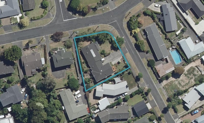 2 Charmaine Crescent, Chartwell, Hamilton - Carousel 1