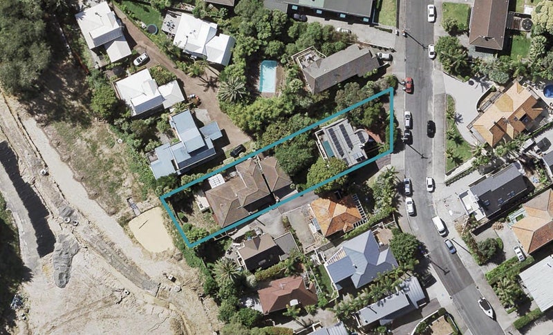56 Comins Crescent, Mission Bay, Auckland - Carousel 1