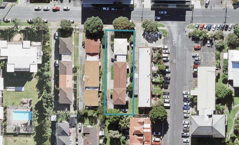 4/24 Bute Road, Browns Bay, Auckland - Carousel 1