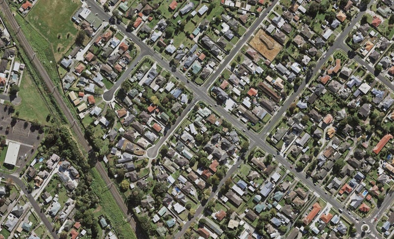 4B Barrie Avenue, Papatoetoe, Auckland - Carousel 1