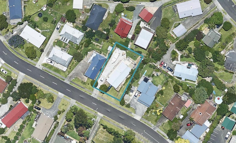 9 Langstone Street, Welcome Bay, Tauranga - Carousel 1