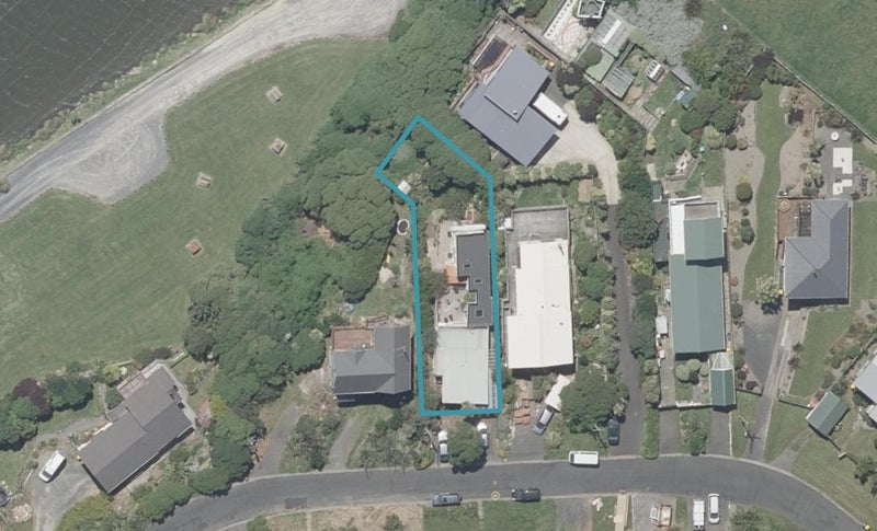 27 Oregon Street, Ocean Grove, Dunedin - Carousel 1
