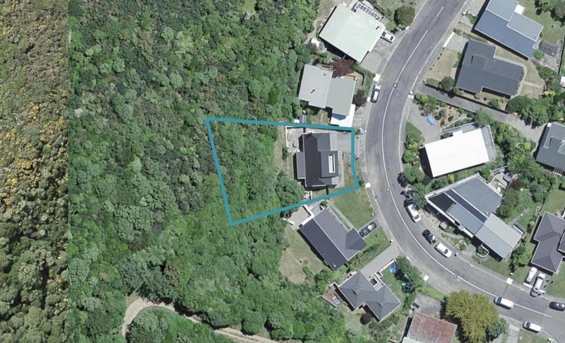 96 Allington Road, Karori, Wellington - Carousel 1