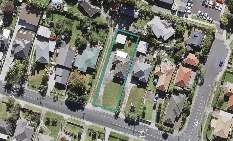 23 Strid Road, Te Atatu South, Auckland - Carousel 1