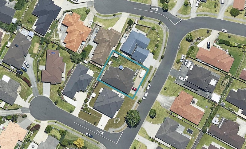 31 Galloway Crescent, Pyes Pa, Tauranga - Carousel 1