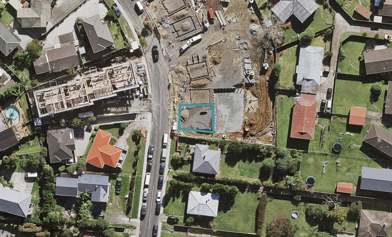 57 Potter Avenue, Northcote, Auckland - Carousel 1