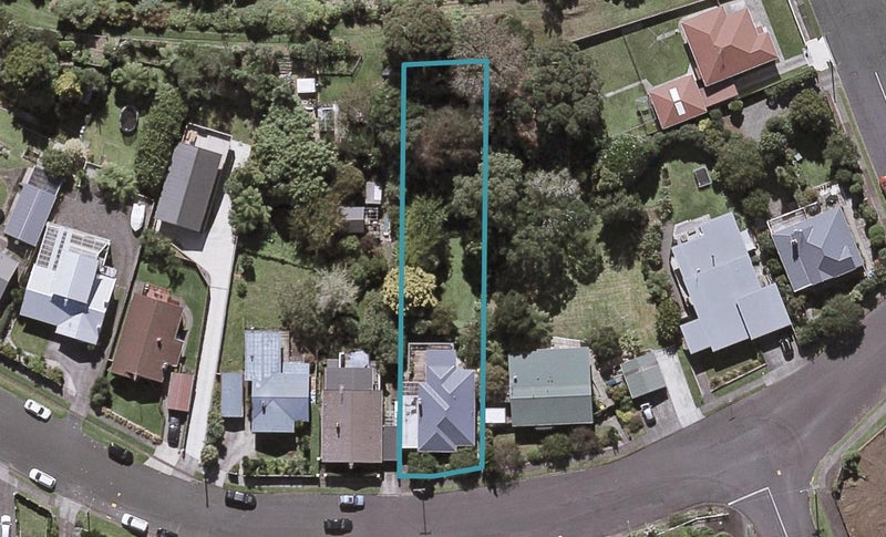 55 Waiwaka Terrace, Strandon, New Plymouth - Carousel 1