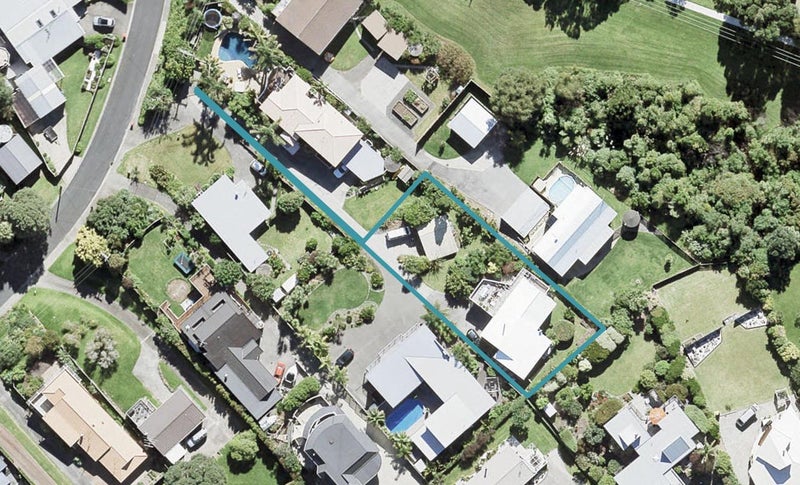 11 Brown Street, Manly, Whangaparaoa - Carousel 1