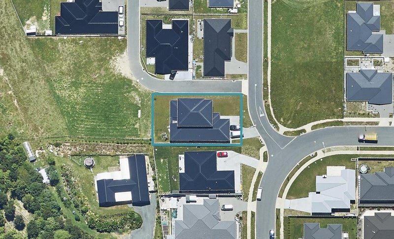 1 Cowell Crescent, Pyes Pa, Tauranga - Carousel 1