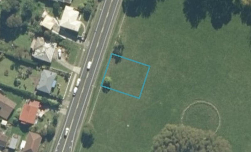 13 Oranmore Crescent, Paeroa, Paeroa - Carousel 1